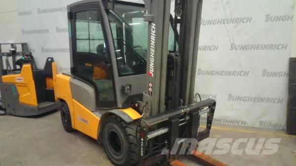 Jungheinrich DFG 430 Tehnika ar dīzeļa dzinēju