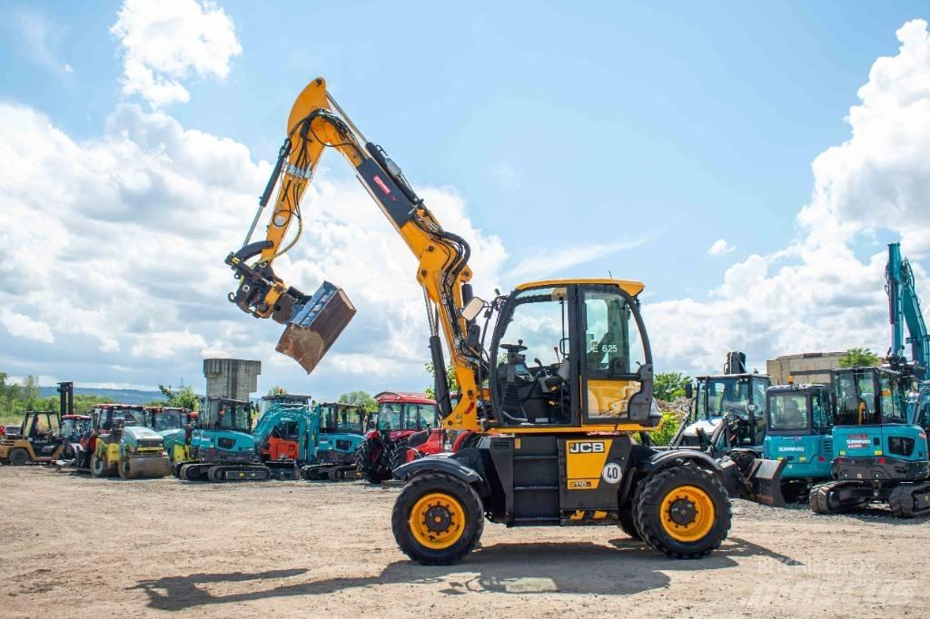 JCB Hydradig 110 W Ekskavatori uz riteņiem