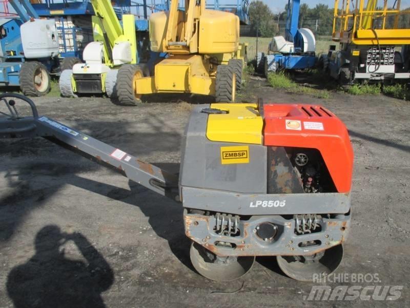 Atlas Copco LP 6500 Divvalču grunts veltņi
