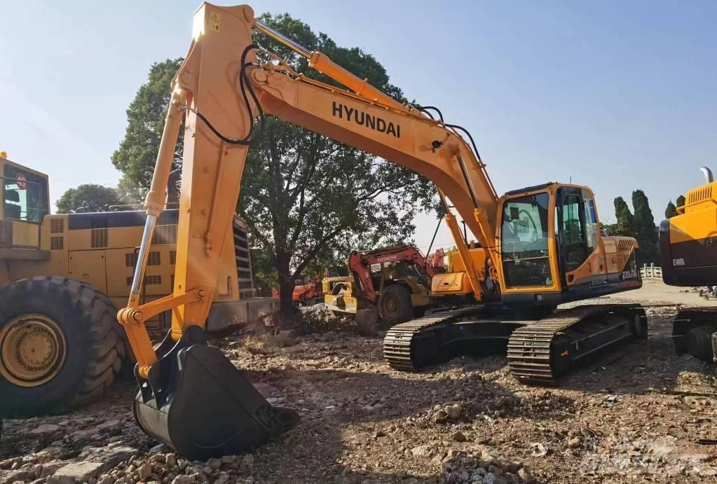 Hyundai R220LC-9S Kāpurķēžu ekskavatori