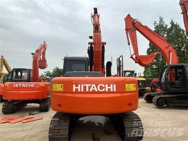 Hitachi ZX 120 Kāpurķēžu ekskavatori