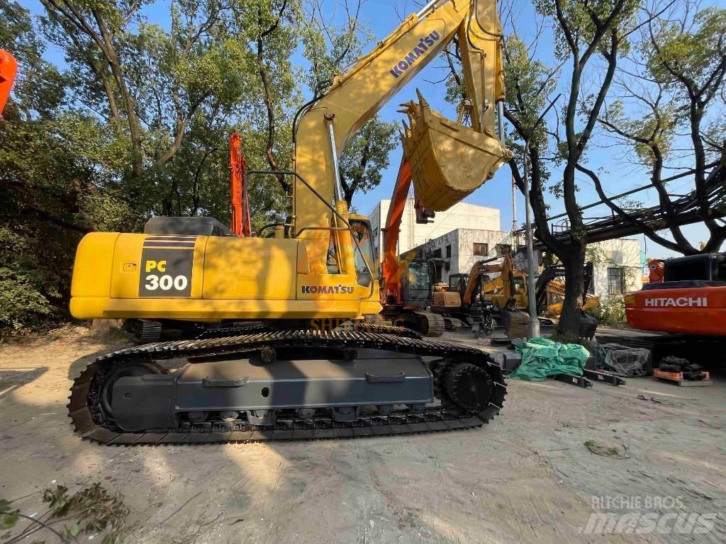 Komatsu PC 300 Kāpurķēžu ekskavatori