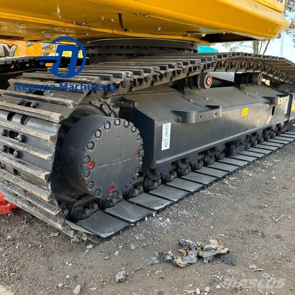 Komatsu PC200-8 Kāpurķēžu ekskavatori
