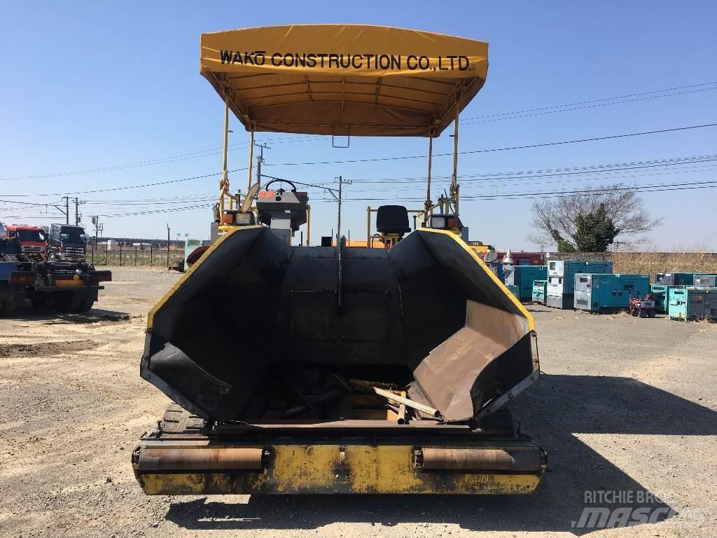 Sumitomo HA60W Asfalta klājēji