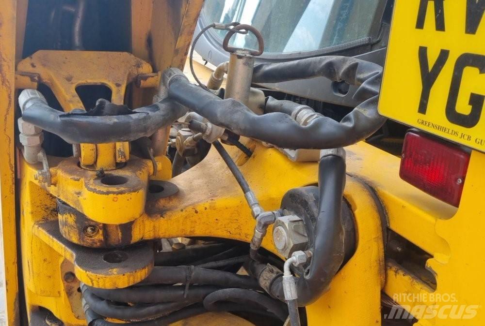 JCB 3CX P21 ECO Ekskavatori-iekrāvēji