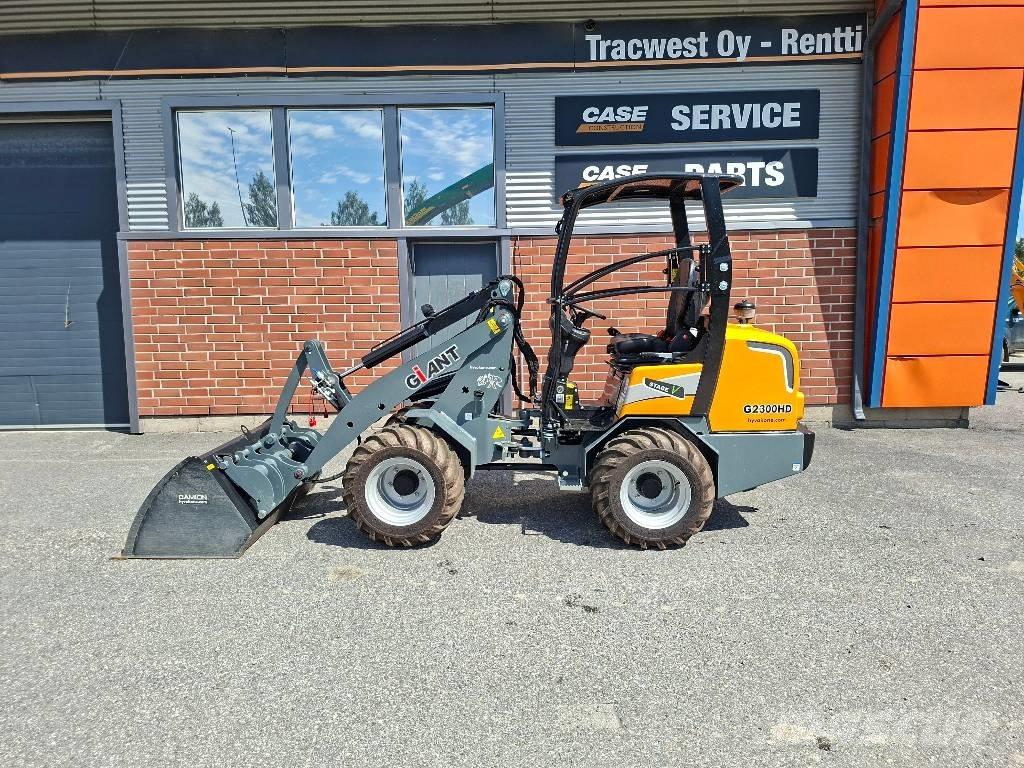 GiANT G 2300 HD Multifunkcionālie iekrāvēji