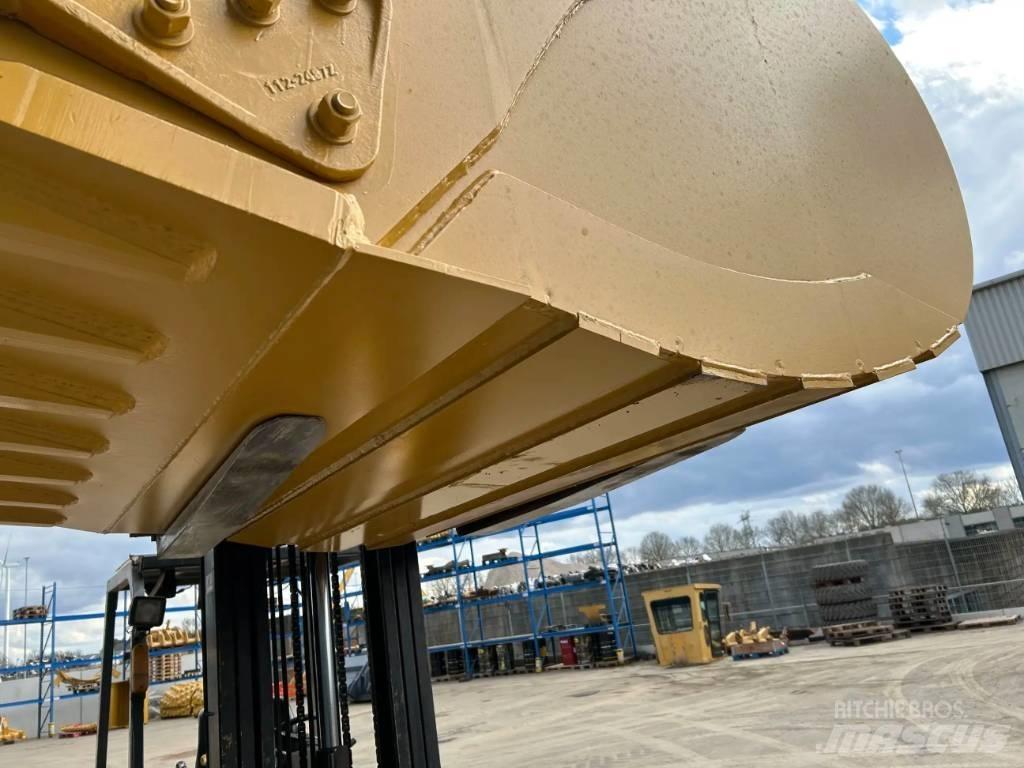 CAT 349D2 - UB Kausi