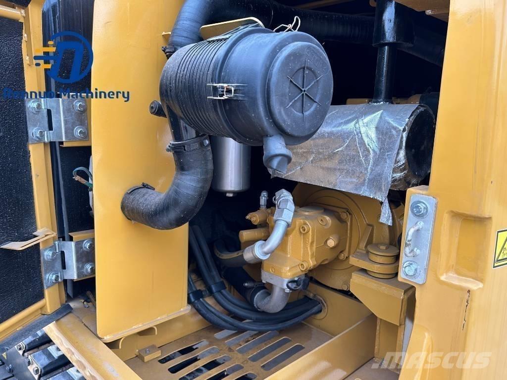 CAT 306E with rubber Mini ekskavatori < 7 t