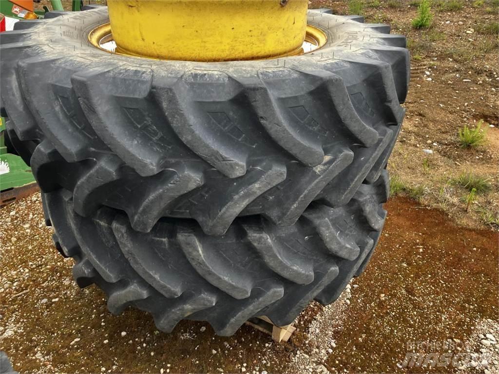 Petlas 480/70R34 Riepas, riteņi un diski