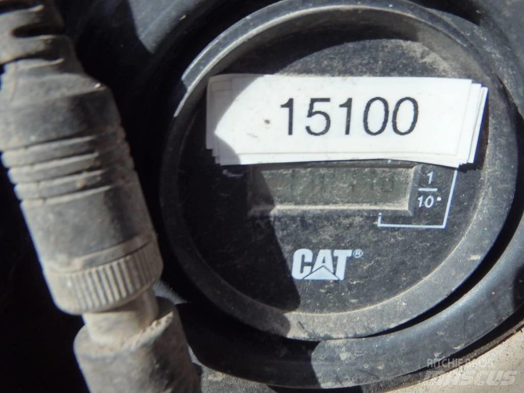 CAT M 313 C 4x4 Ekskavatori uz riteņiem
