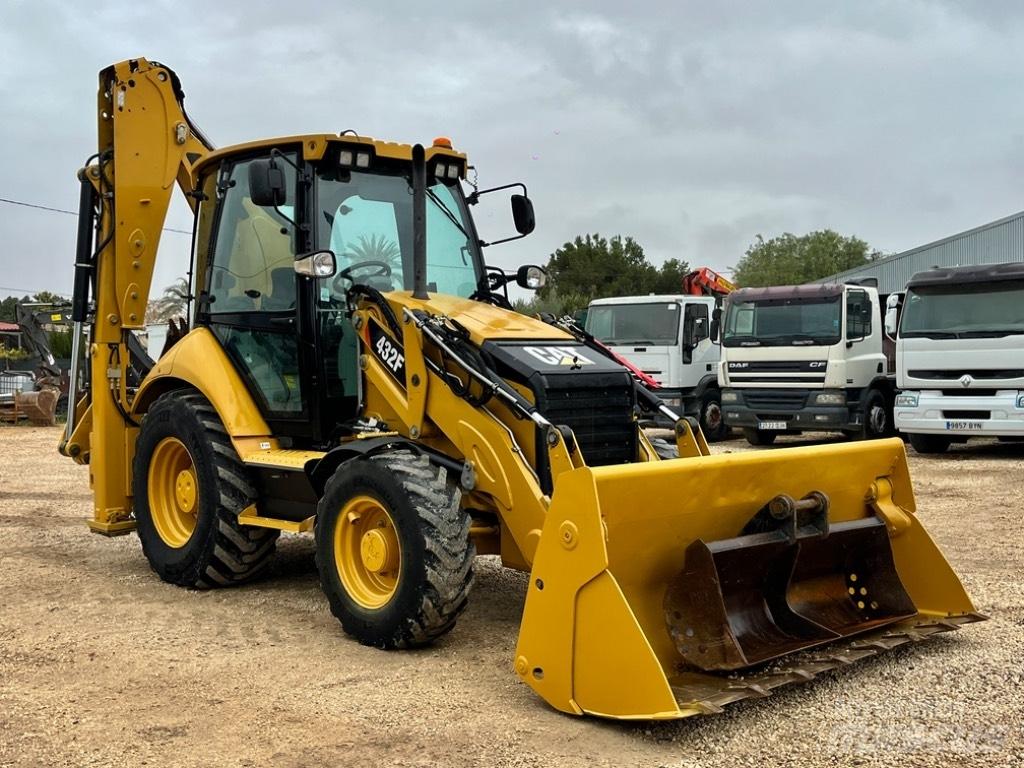 CAT 432 F Ekskavatori-iekrāvēji