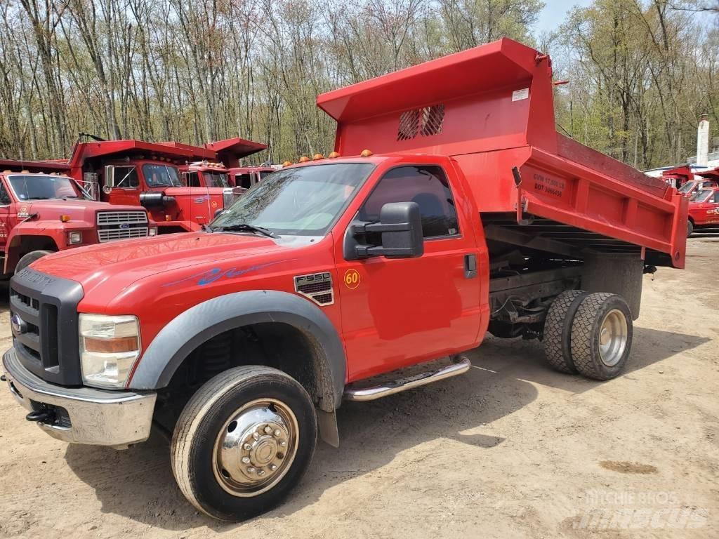 Ford f550 Vieglais kravas automobilis/izkraušana no sāniem