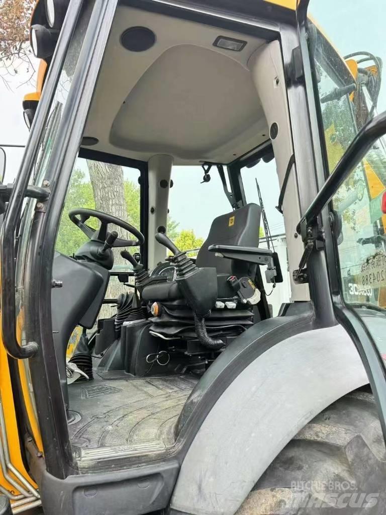 JCB 3 CX ECO Ekskavatori-iekrāvēji