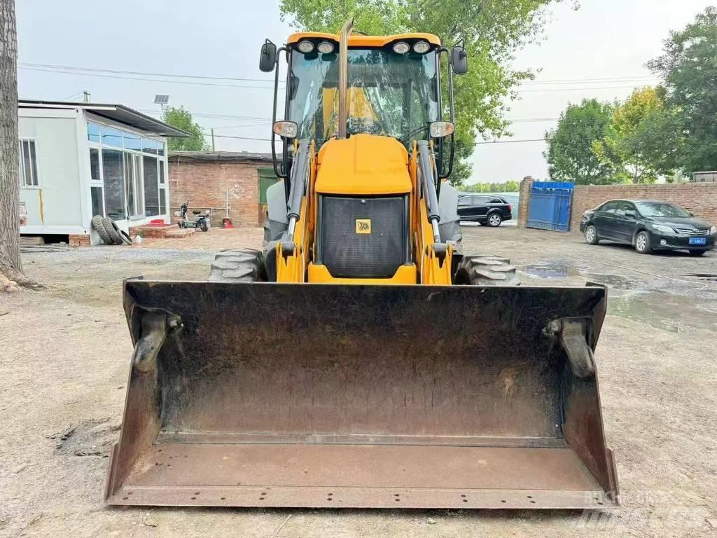 JCB 3 CX ECO Ekskavatori-iekrāvēji