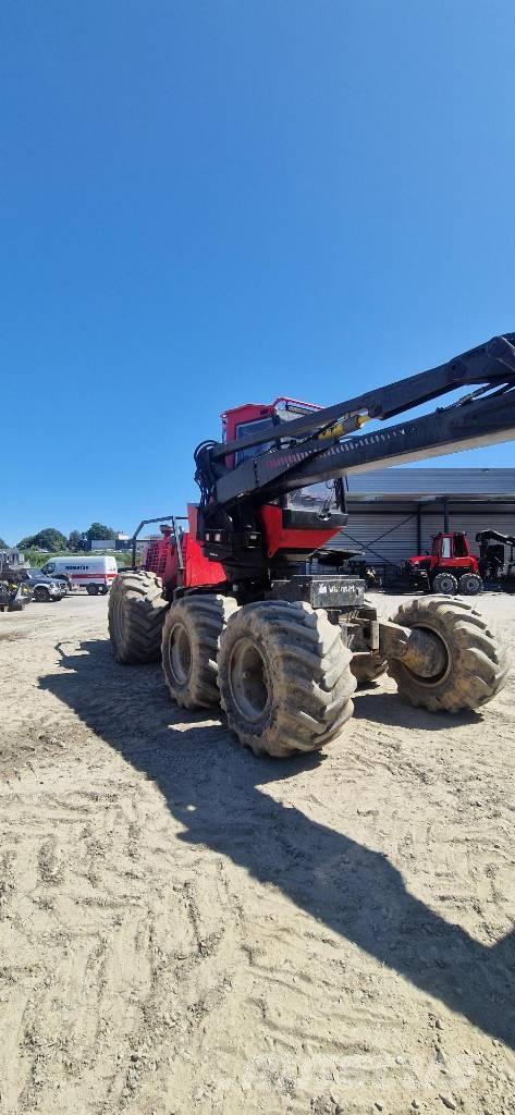 Komatsu 931 Harvesteri