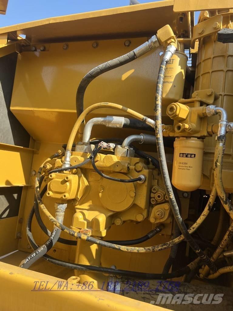 CAT 320C Kāpurķēžu ekskavatori