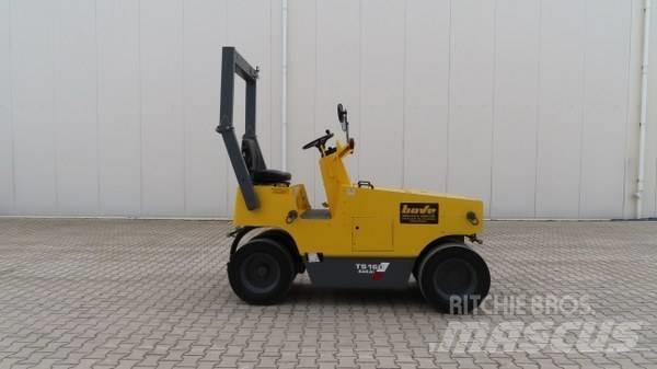 Sakai TS 160 Pneimatiskie veltņi