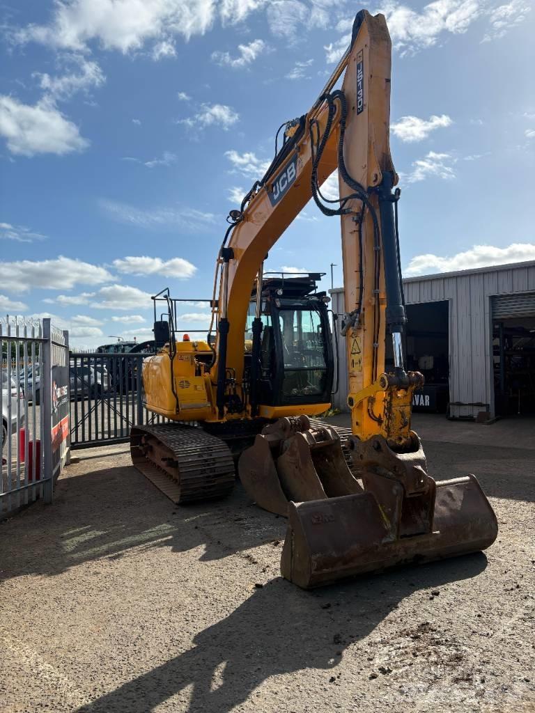 JCB JS 130 LC Kāpurķēžu ekskavatori