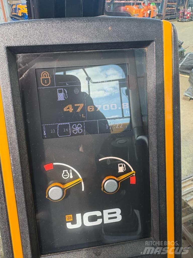 JCB JS 130 LC Kāpurķēžu ekskavatori