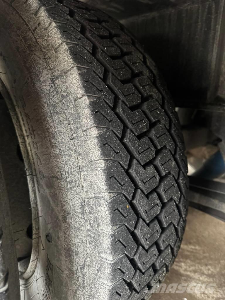 Broshuis jumbo Tents treileri