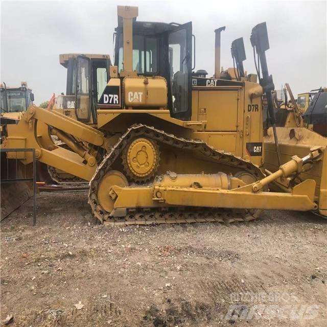 CAT D 7 R Kāpurķēžu buldozeri