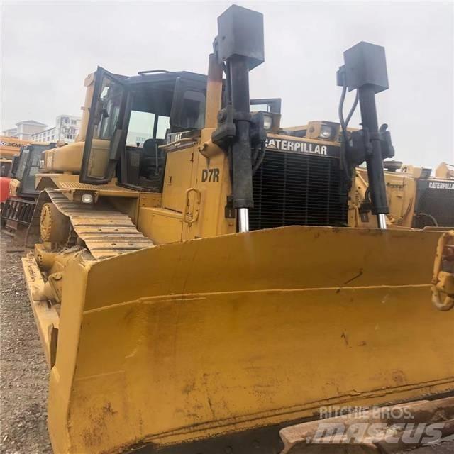 CAT D 7 R Kāpurķēžu buldozeri