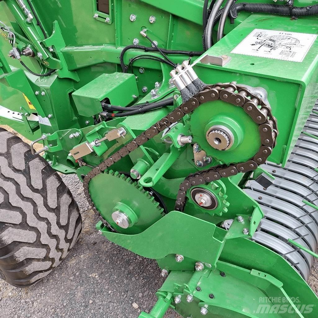 John Deere V461M Rituļu preses