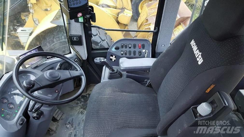 Komatsu WA470-6LC Iekrāvēji uz riteņiem