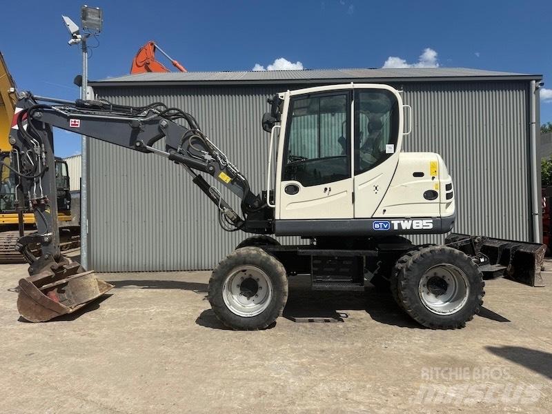 Terex TW 85 Ekskavatori uz riteņiem