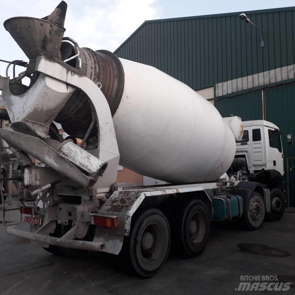 MAN TGA32.360 Betonvedēji