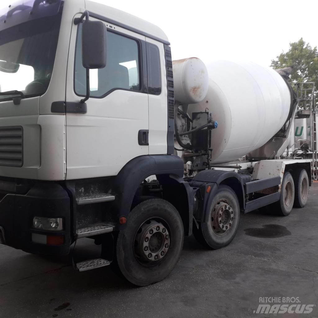 MAN TGA32.360 Betonvedēji