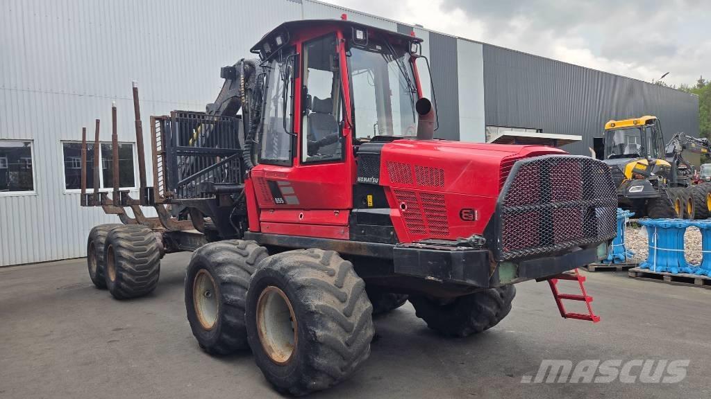 Komatsu 855 Forvarderi