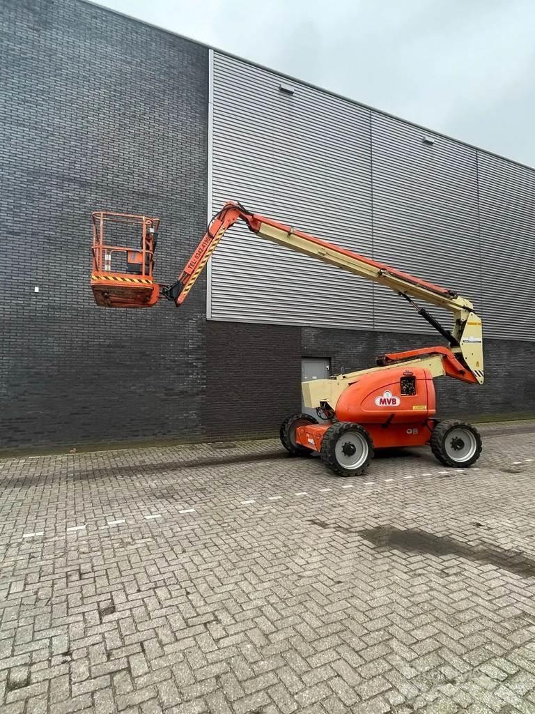 JLG 600AJ Teleskopiskie pacēlāji