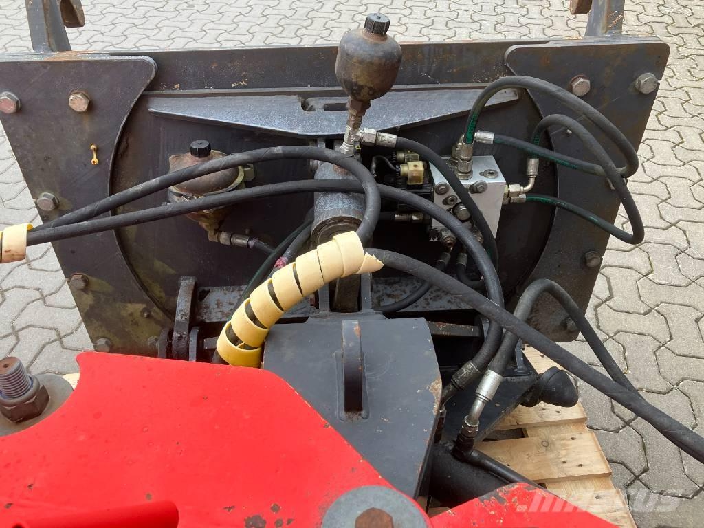 Mählers 320 Sniega traktori