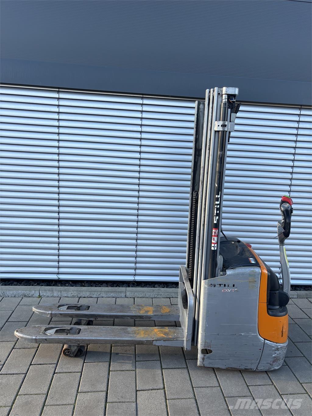 Still EXV 12i Pašgājēji krautnētāji