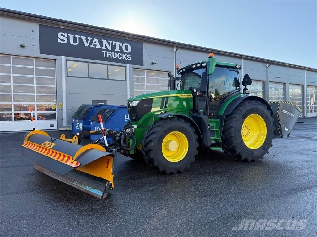 John Deere 6R 250 Traktori