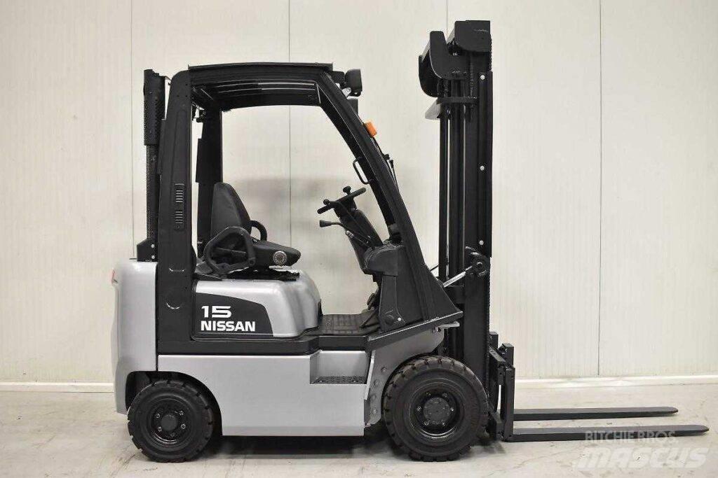 Nissan FD01A18Q Tehnika ar dīzeļa dzinēju