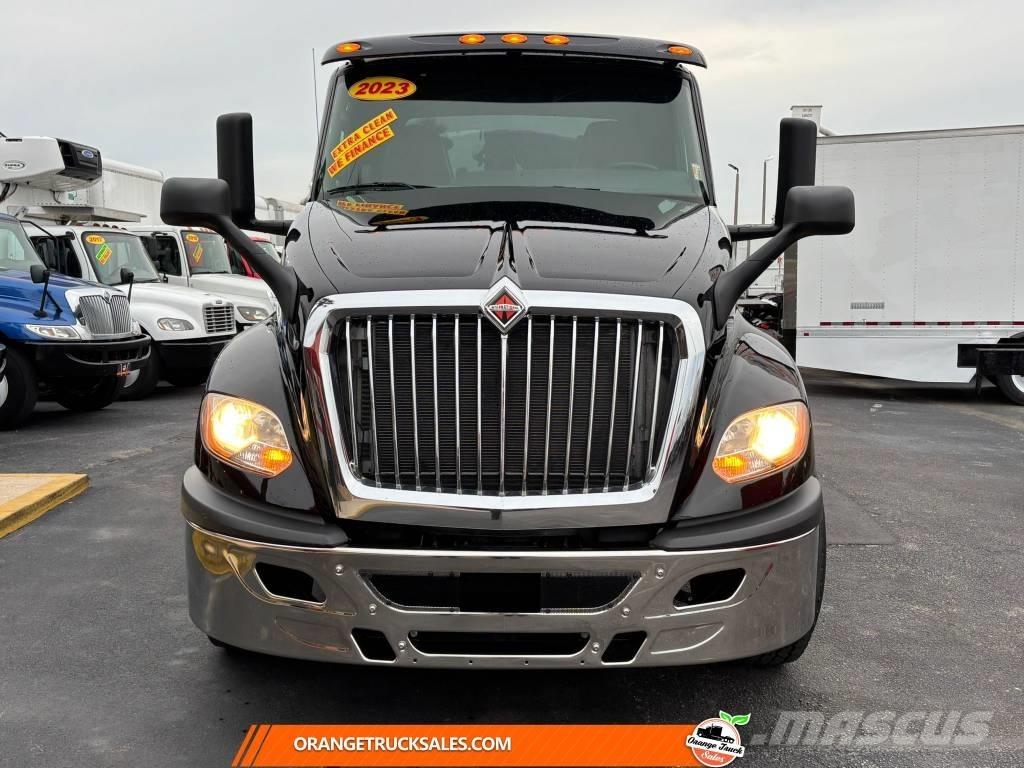 International LT 625 Autocisterna