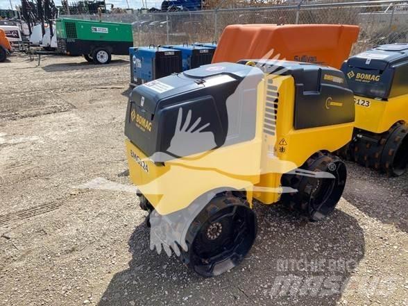 Bomag BMP8500 Piekabināmie vibroveltņi