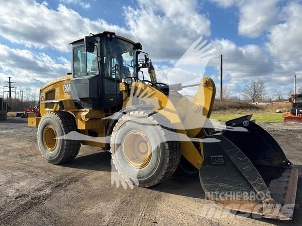 CAT 926M Iekrāvēji uz riteņiem