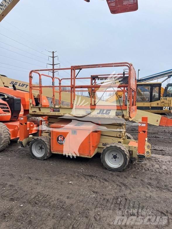 JLG 260MRT Šķerveida pacēlāji