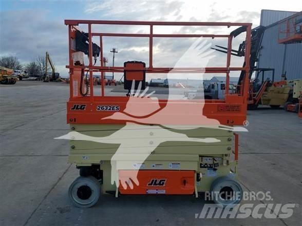 JLG 2632ES Šķerveida pacēlāji