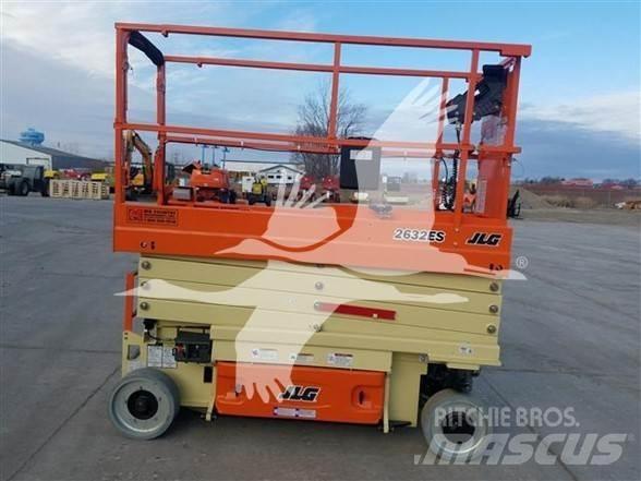 JLG 2632ES Šķerveida pacēlāji