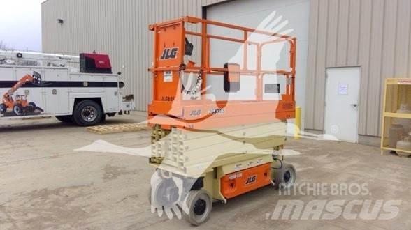 JLG 2632ES Šķerveida pacēlāji