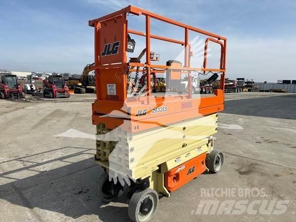 JLG 2632ES Šķerveida pacēlāji