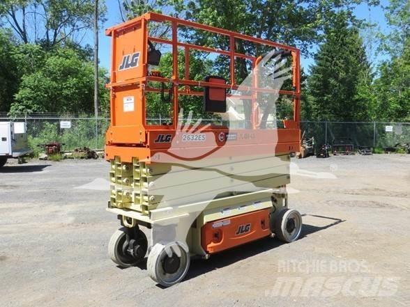 JLG 2632ES Šķerveida pacēlāji