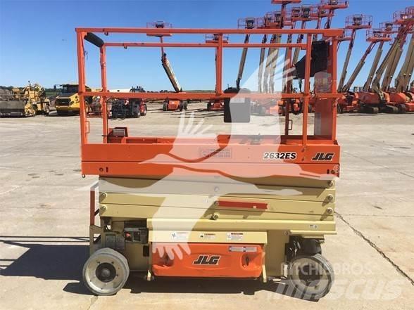 JLG 2632ES Šķerveida pacēlāji