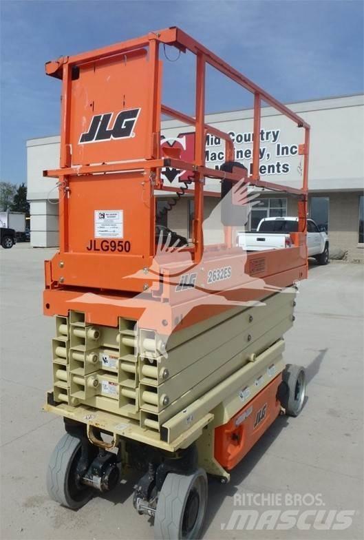 JLG 2632ES Šķerveida pacēlāji