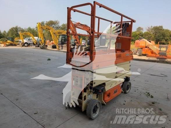 JLG 2632ES Šķerveida pacēlāji