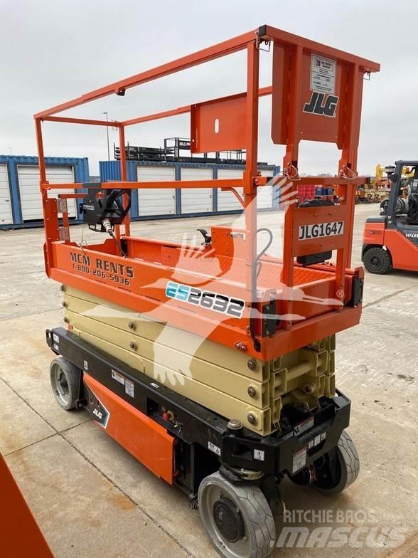 JLG 2632ES Šķerveida pacēlāji